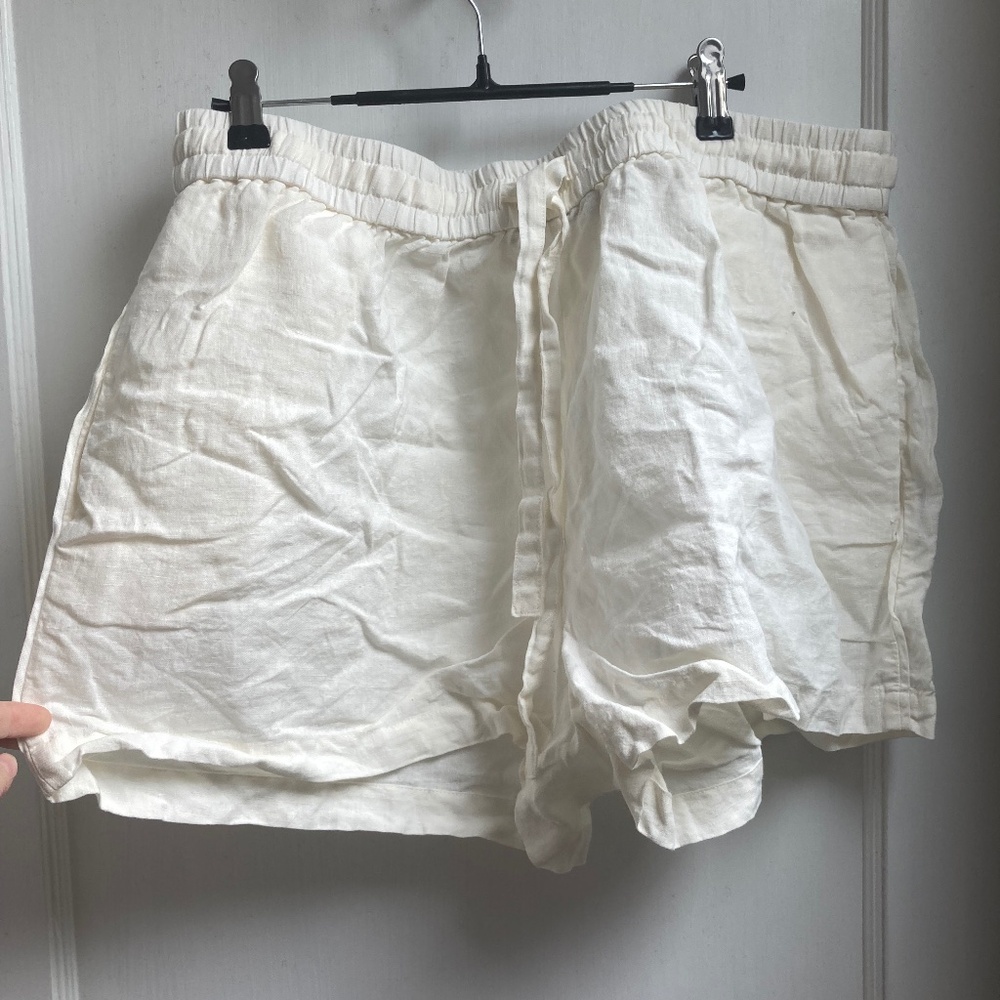 Jenni Kayne Off-White Linen Shorts, XL